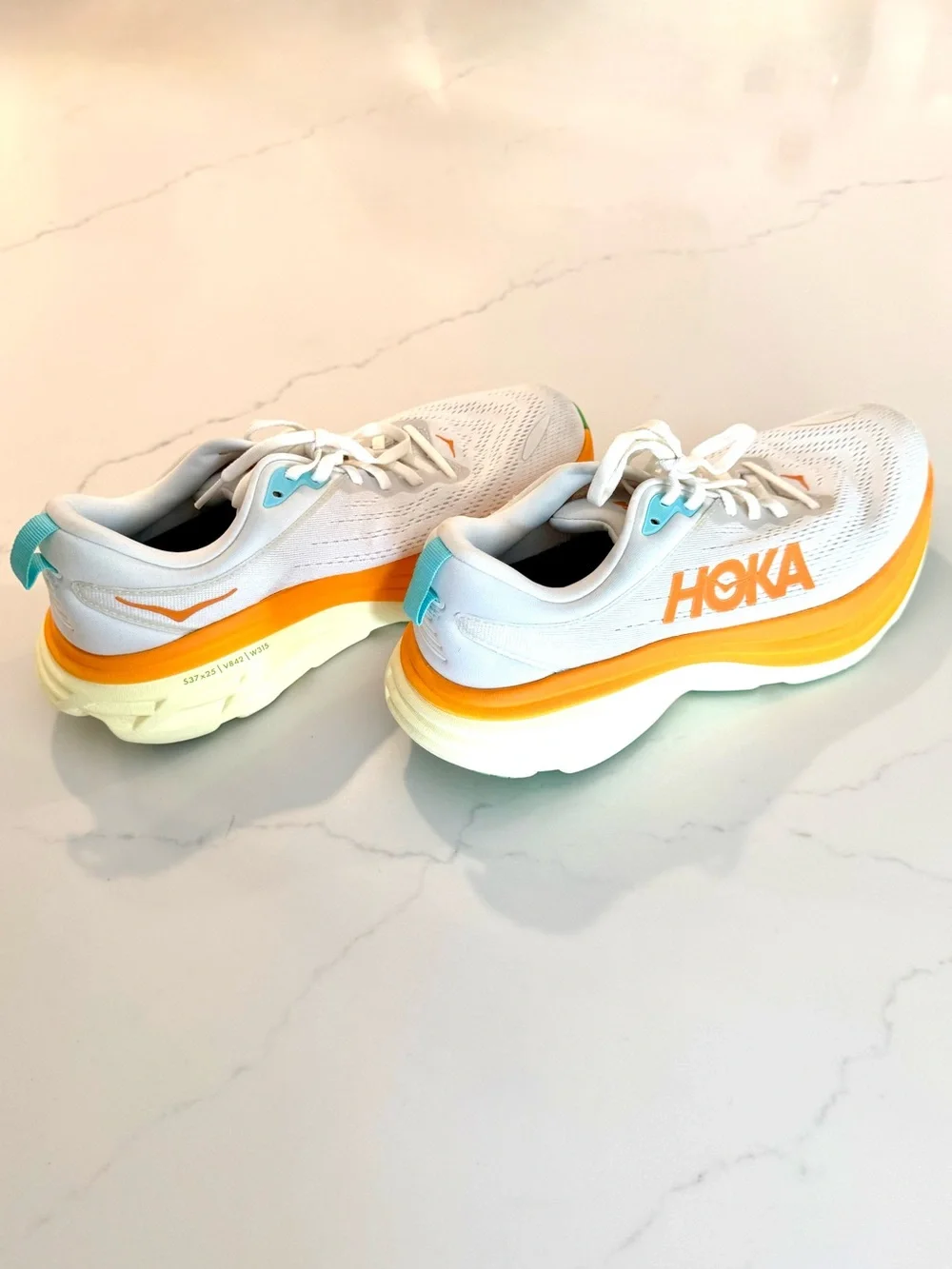 HOKA Bondi 8 Women’s Sneakers Size 8.5, Blanc de Blanc Solar Flare